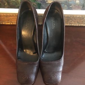 Vintage Prada pump